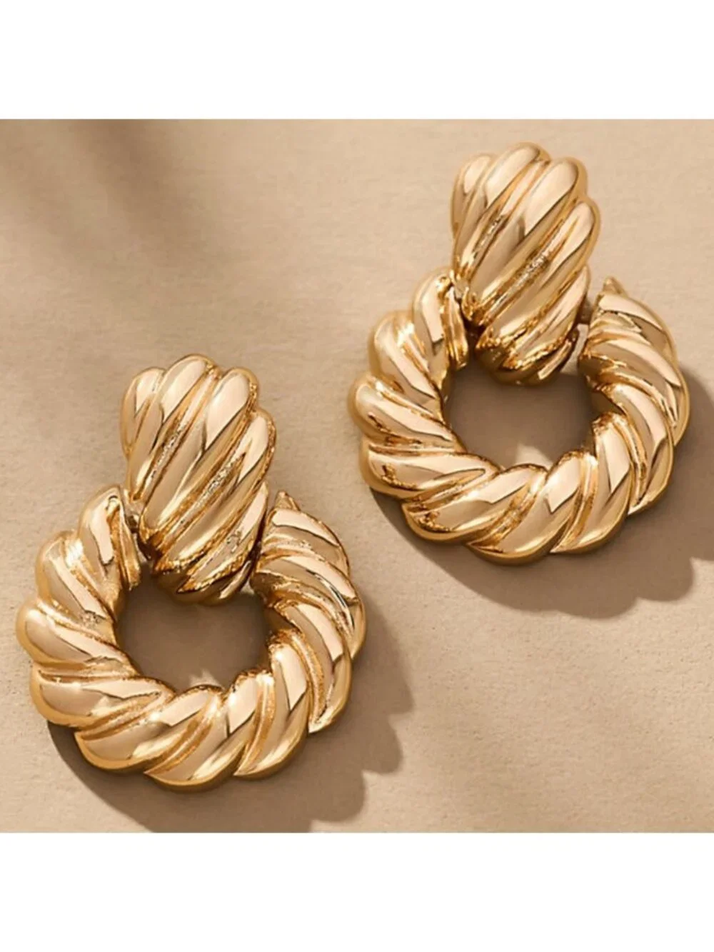 New! Anthropologie Gold Twist Circlet Earrings (1019) NWOT